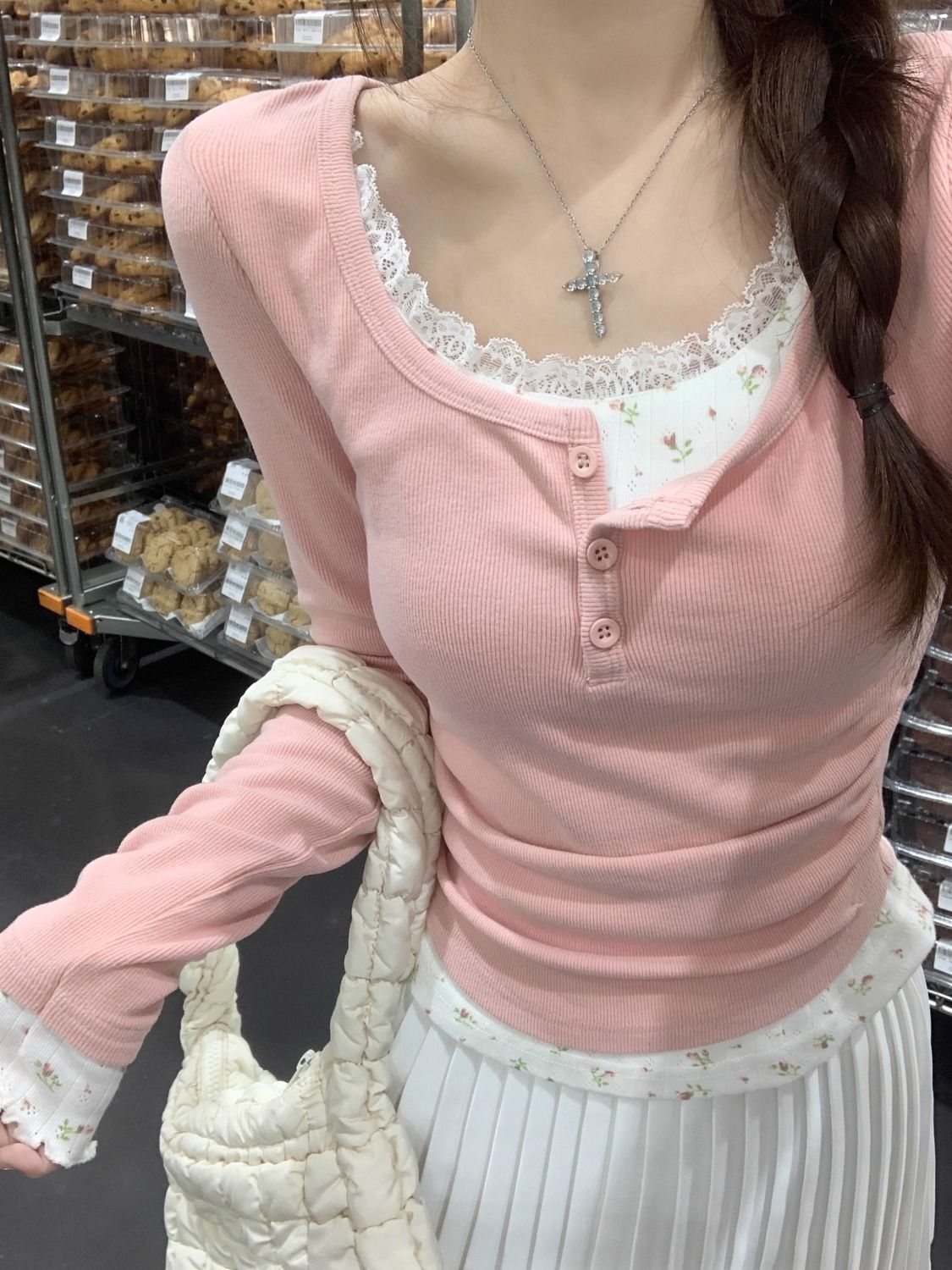 เสื้อยืดแขนยาวคอกลมลายดอกไม้สี - Undershirt Crew Neck บทวิจารณ์และราคา
